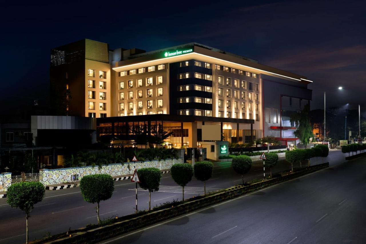 Lemon Tree Premier, Vijayawada Hotel Exterior photo